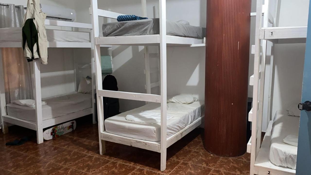 Beach Dorms San Juan Buitenkant foto